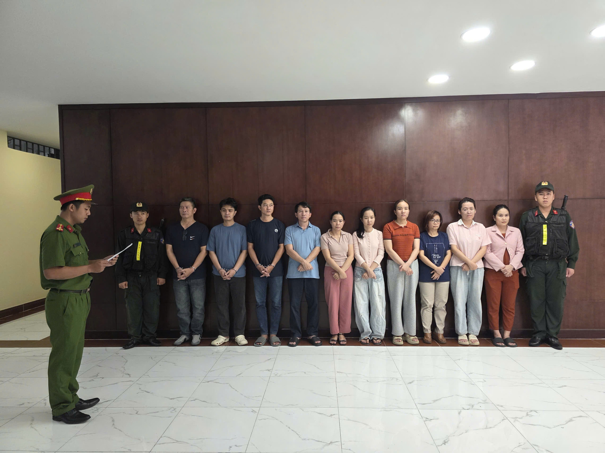 10 - Tống đạt QĐ, thi hành Lệnh