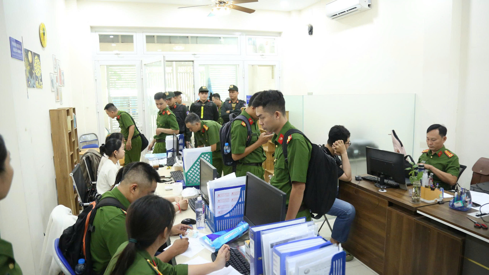 3 - Hình khám xét