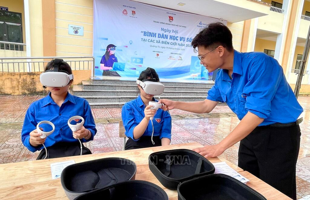 Dạy AI từ lớp 1: Bước đi cần thiết nhưng còn nhiều băn khoăn 
