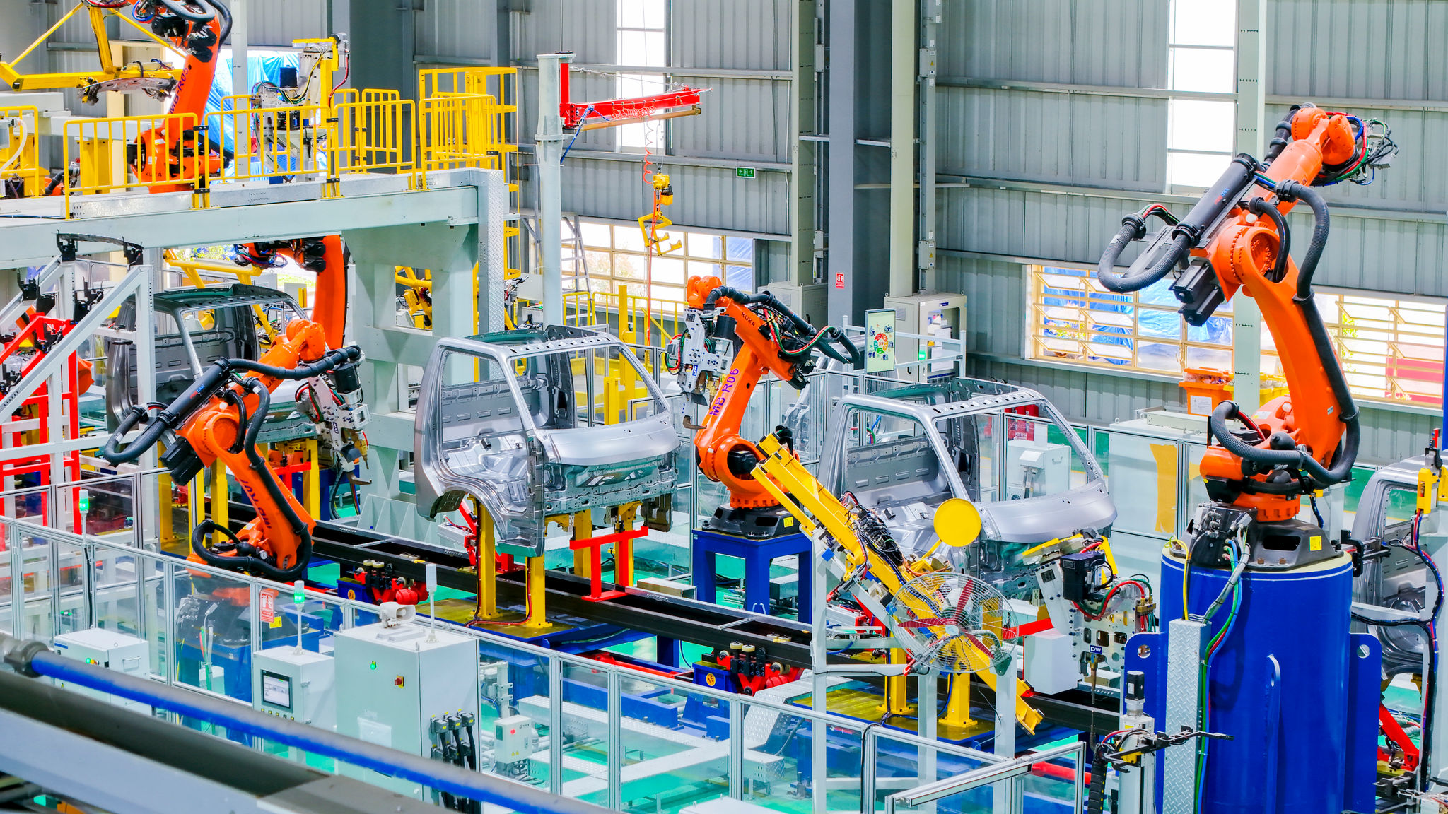 Công nghệ robot hàn tiên tiến tại nhà máy của KIM LONG MOTOR