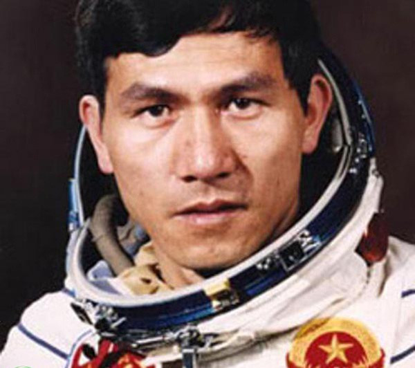 anh hùng phạm tuân