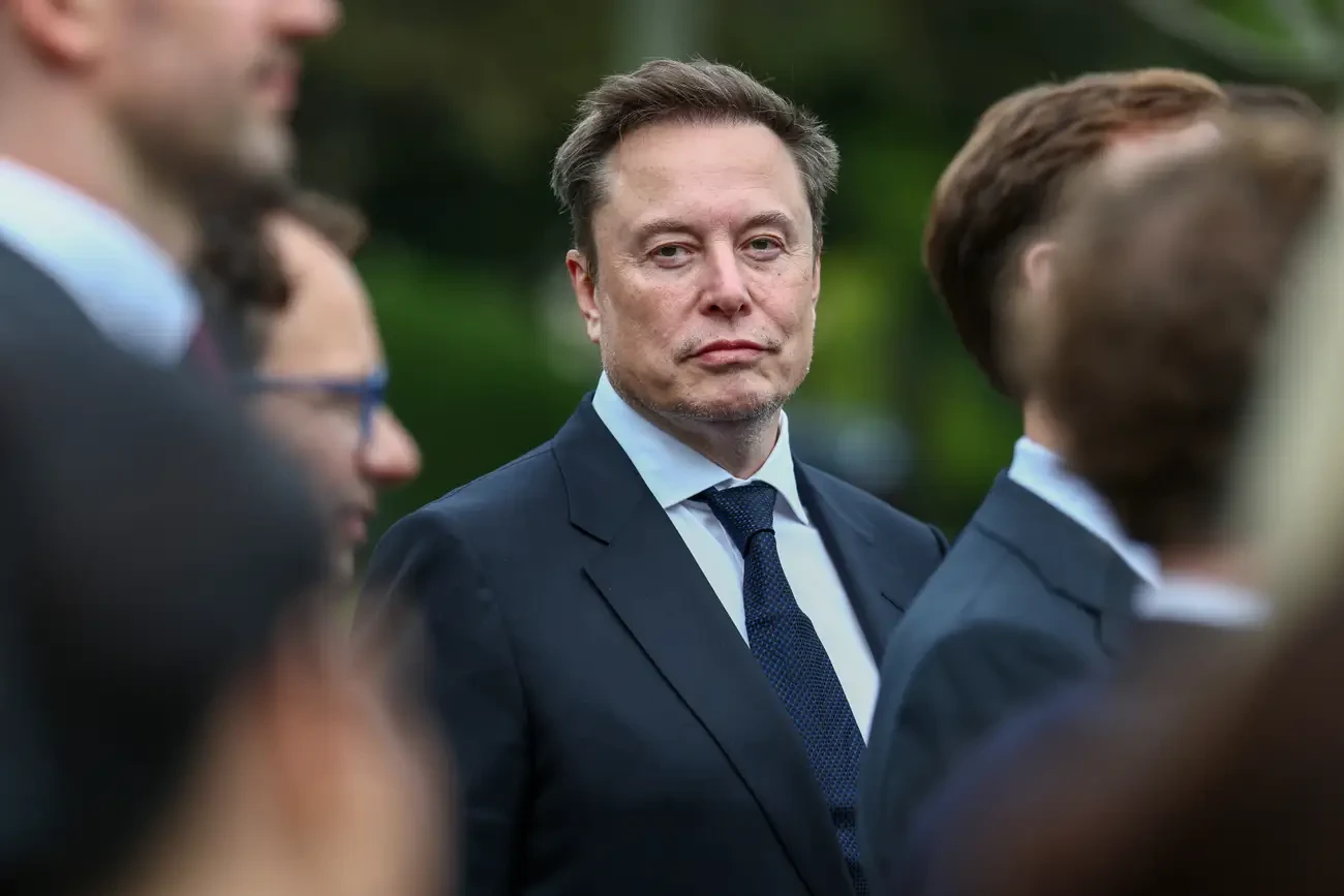 Elon Musk hé lộ bị loạn thần vì AI 6 lần trong năm qua