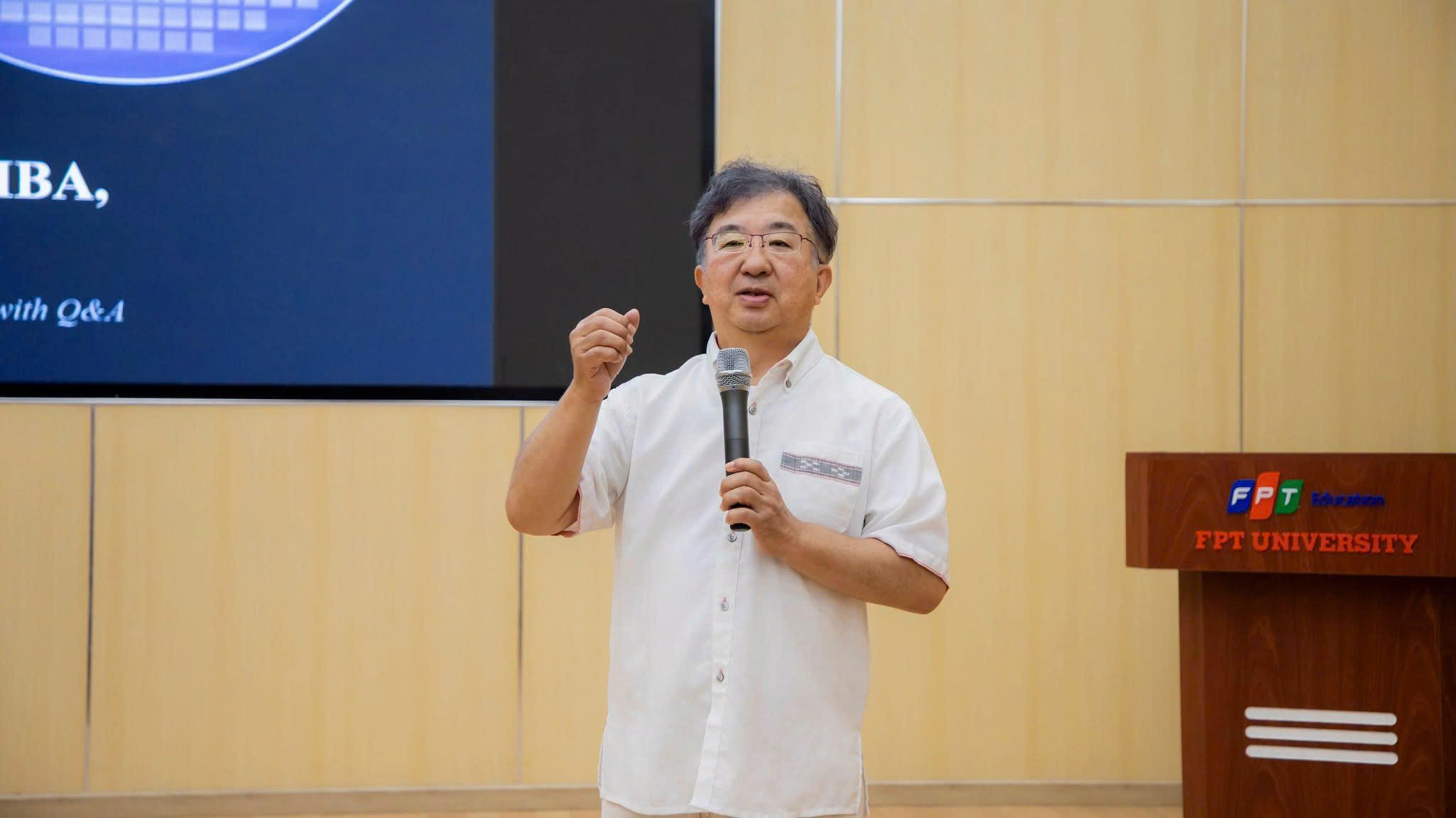 GS-TS Hiroshi Ochi cho rằng, Nhật Bản cũng đang thúc đẩy các kế hoạch phục hồi năng lực sản xuất chip tiên tiến. Ảnh: FPT