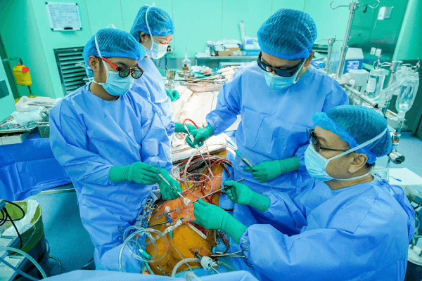 sua-van-tim-noi-soi-tai-viet-nam-bupc-tien-giu-tron-nhip-dap-chp-bneh-nhan-qupc-te-hinh-anh-0bf03dc278e105ffad9d78c35125b2fc.png