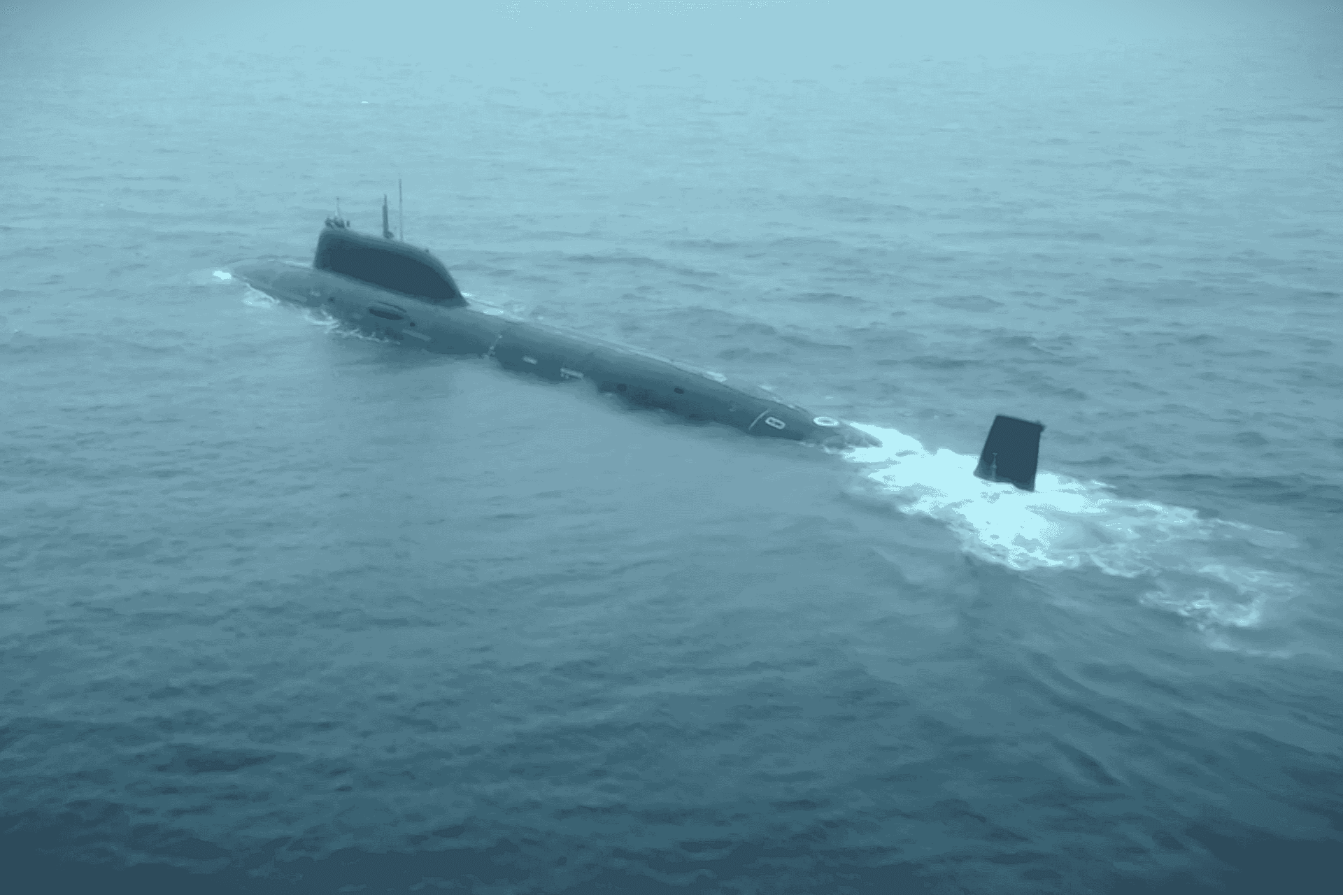 www.armyrecognition.com-images-stories-news-2026-october-_russia-highlights-dual-sea-and-land-strike-capability-of-novosibirsk-nuclear-powered-submarine.png