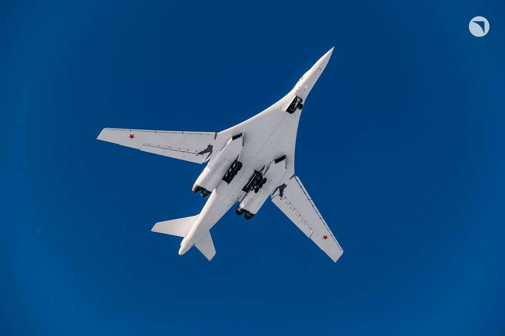 www.armyrecognition.com-images-stories-news-2026-october-_russia-gives-tu-160m-a-new-technological-core-while-retaining-its-historic-soviet-era-airframe-design.jpeg