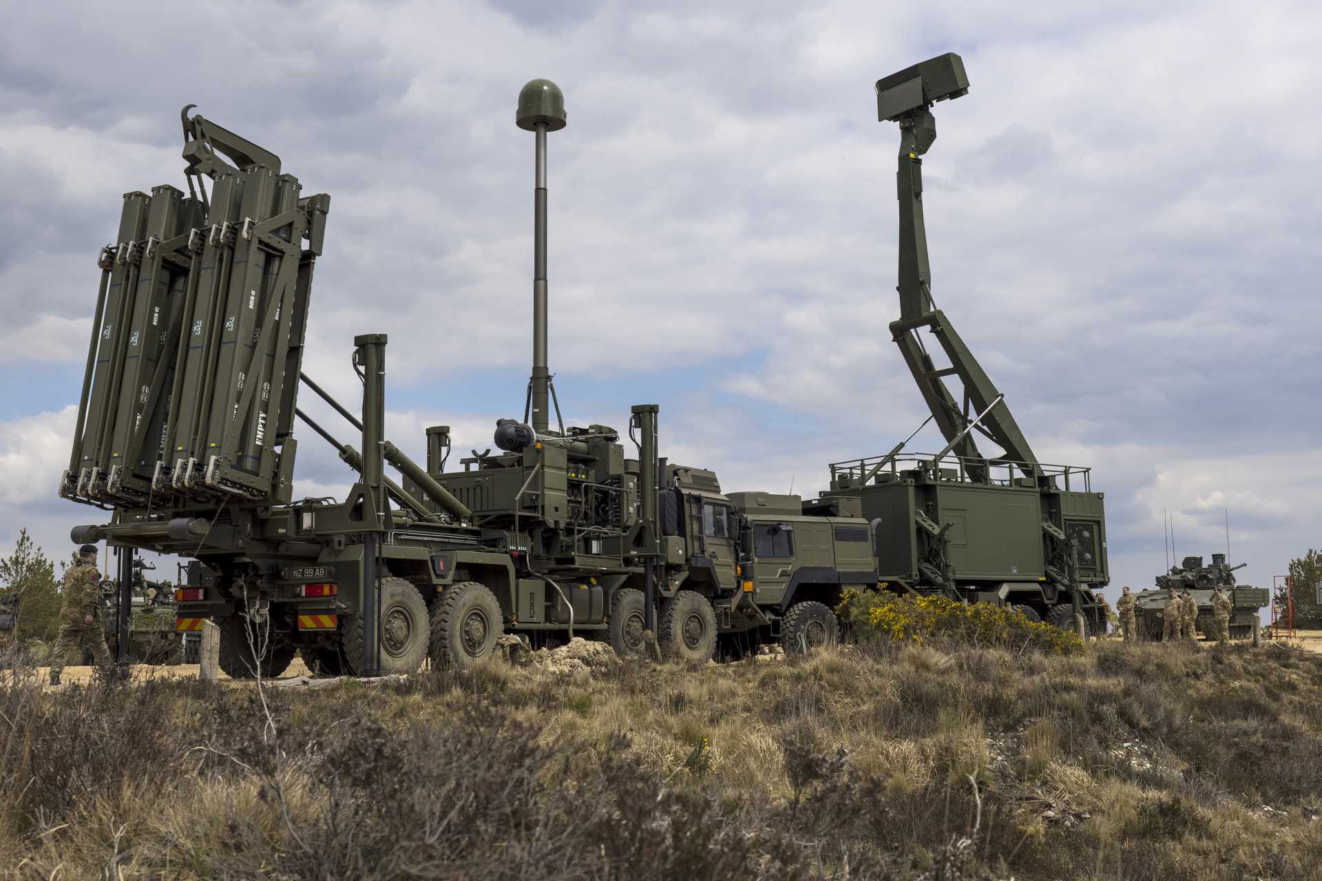 www.armyrecognition.com-images-stories-news-2026-october-_uk-conservative-party-proposes-gbp10-billion-britannia-shield-program-to-counter-drones-and-missiles-925-001.jpg