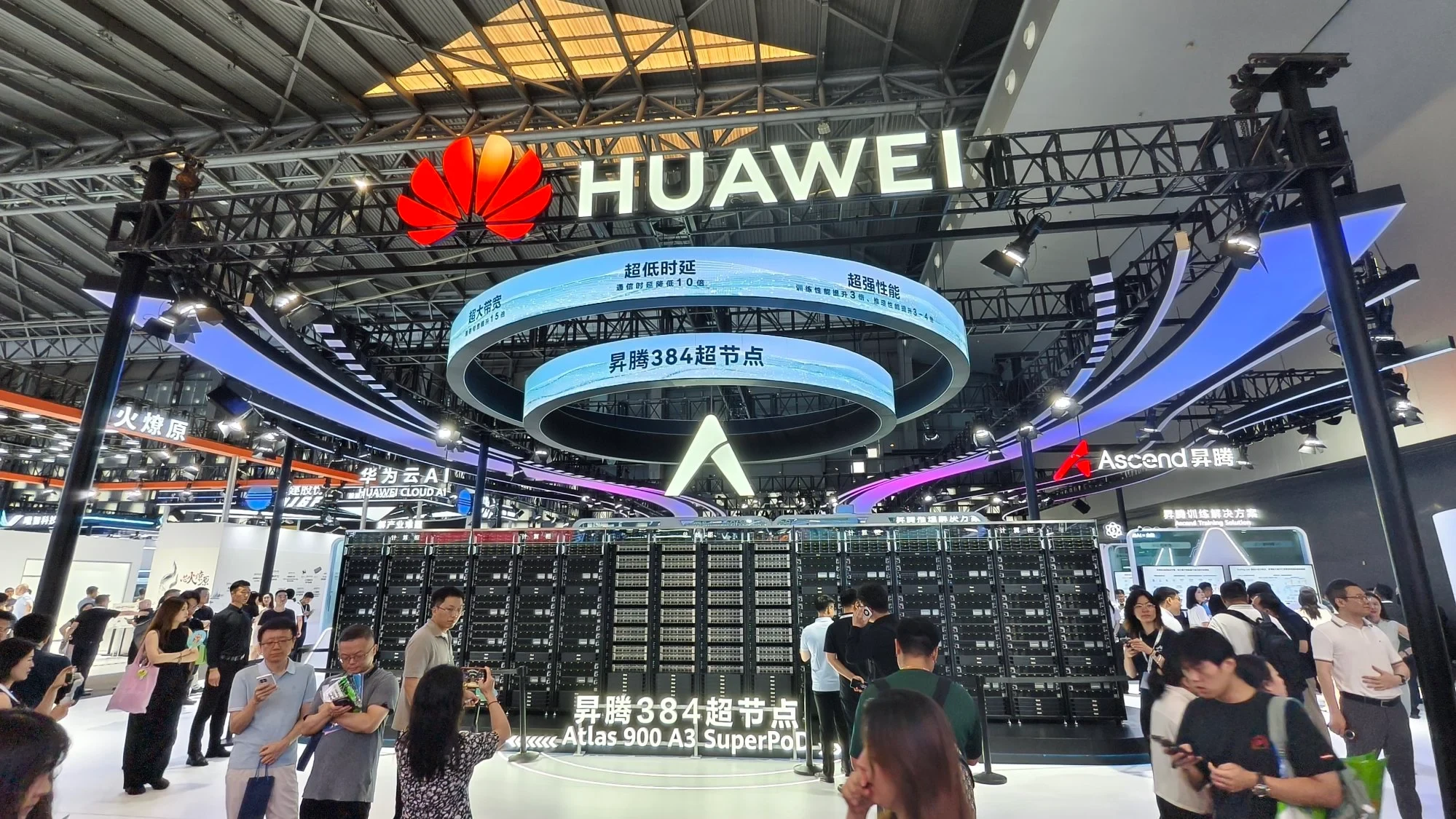 Huawei và DeepSeek thu hẹp khoảng cách hệ sinh thái chip AI với Nvidia1