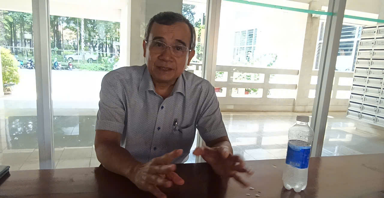 thầy Hoà 4