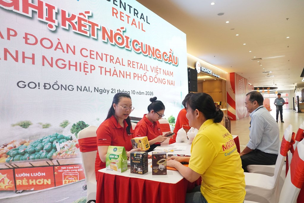Tập đoàn Central Retail Việt Nam đã tổ chức chương trình kết nối cung cầu giữa các doanh nghiệp Thành phố Đồng Nai với tập đoàn Central Retail Việt Nam. Ảnh: TTXVN