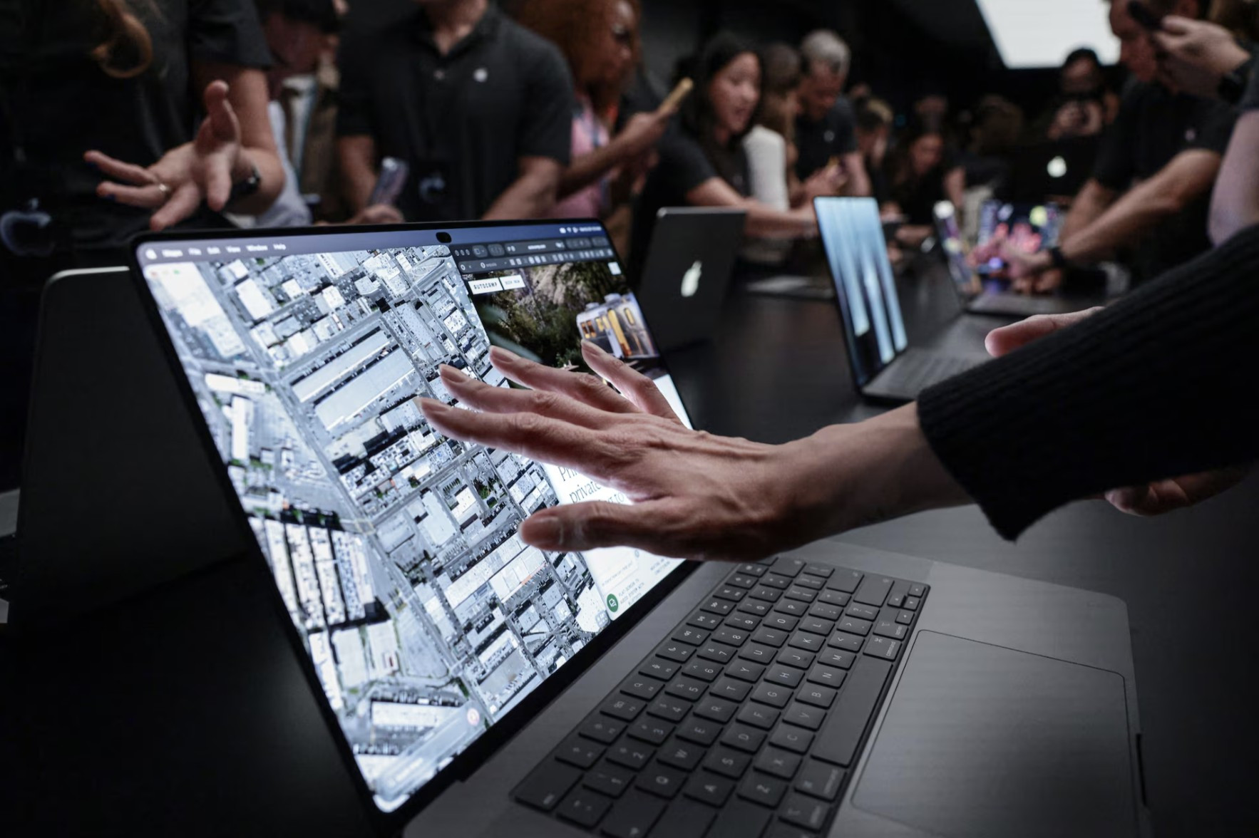 MacBook Pro màn hình cảm ứng có giá từ 80 triệu đồng, chuyên gia nói gì (1)