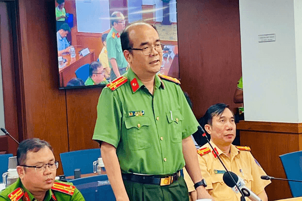 vach-tran-ma-tran-livestream-lua0dao-ngoc-trai-tai-tphcm-hinh-anh-b447ed61c04044c961f25a9fc33cd20b.png