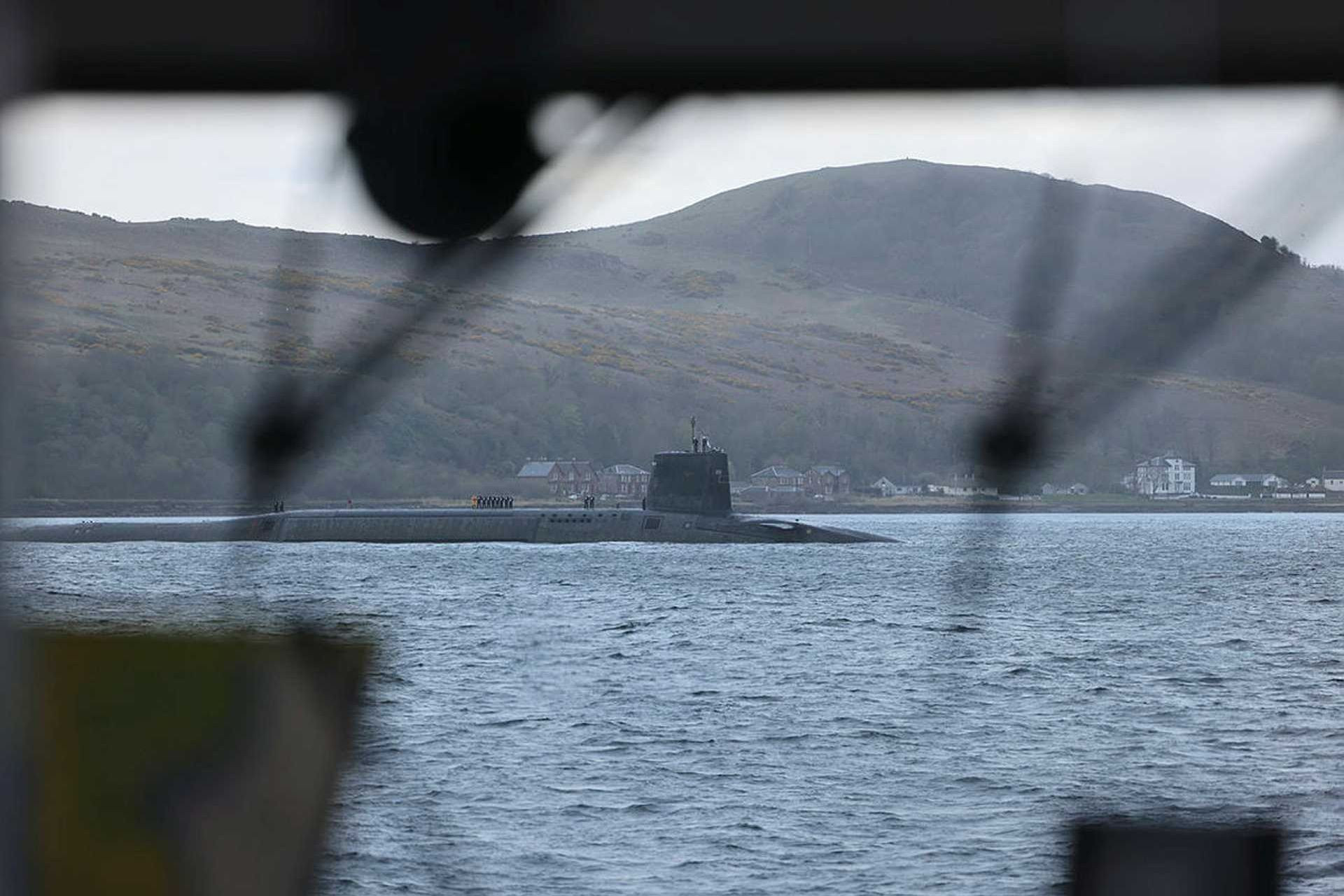 www.armyrecognition.com-media-yootheme-cache-a5-_uk-deploys-three-of-four-vanguard-class-nuclear-submarines-at-sea-for-first-time-in-more-than-five-years-925-001-a591b45e.jpg