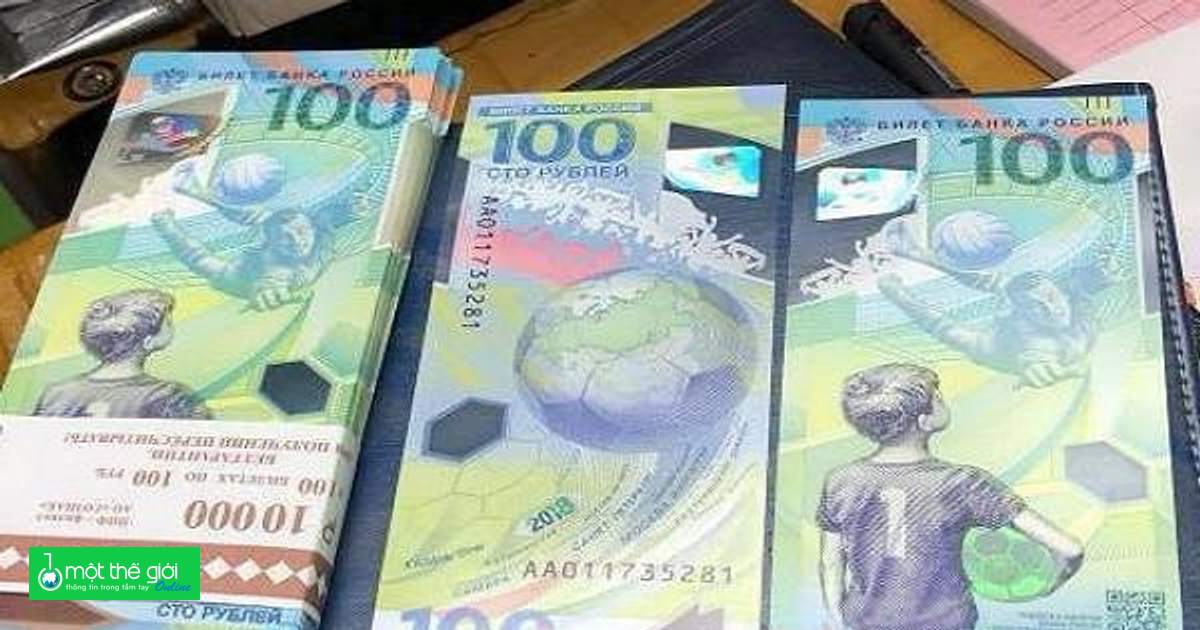 World Cup 2018: Đồng 100 rúp Nga 'lên ngôi', giá cao ngất ngưởng