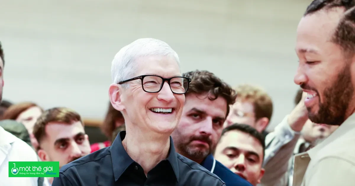 Thu nhập 2025 của Tim Cook cao hơn Jensen Huang, thấp hơn Satya Nadella
