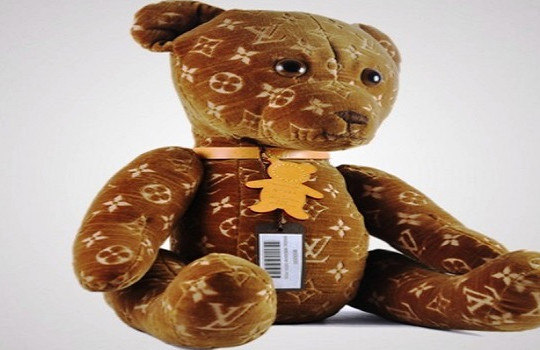 Gấu bông 9.000USD - quà tặng độc đáo của Louis Vuitton cho mùa Giáng sinh