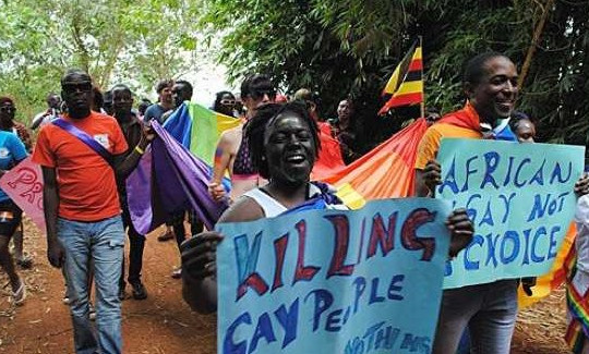 Uganda bị cắt viện trợ vì đàn áp người đồng tính