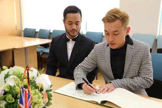 Đại sứ quán Anh tại Việt Nam tổ chức lễ cưới đồng tính đầu tiên