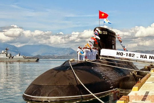Báo Trung Quốc phàn nàn Nga bán tàu ngầm Kilo tốt hơn cho Việt Nam 