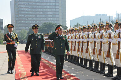 Báo Nhật và Đài Loan chú ý chuyến thăm TQ của tướng Phùng Quang Thanh 