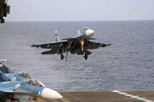 Cận cảnh về lực lượng không quân hải quân Nga