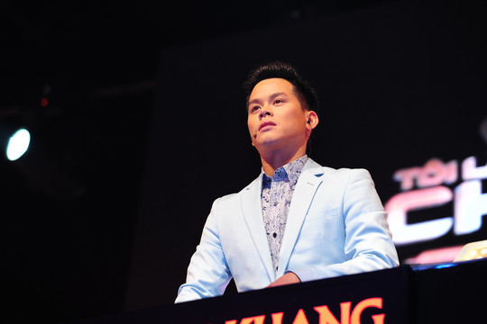 John Huy Trần tiết lộ lý do công khai đồng tính