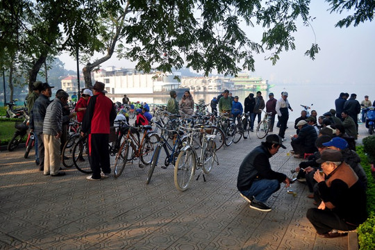 Chùm ảnh chợ phiên xe đạp cổ “độc nhất vô nhị” ở Hà Nội
