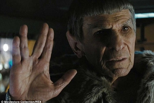 Huyền thoại ‘lỗ tai lừa’ trong phim Star Trek qua đời ở tuổi 83