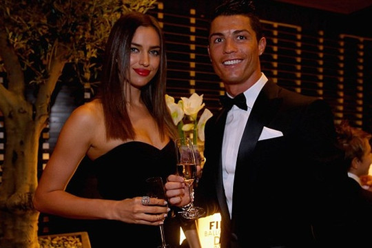 Nhà Ronaldo cư xử cực phũ với Irina Shayk