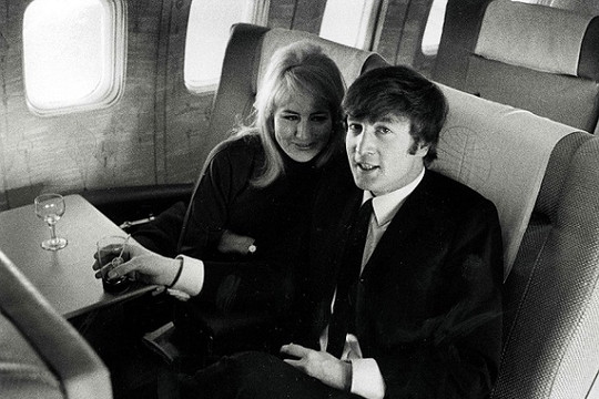 Sự thật tàn khốc về người vợ bí mật của John Lennon 