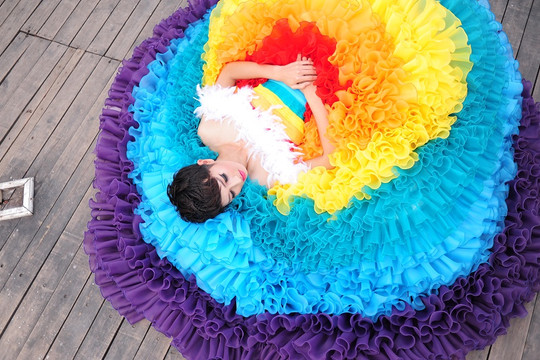 Lưu Thiên Hương đồng hành cùng đêm diễn thời trang LGBT