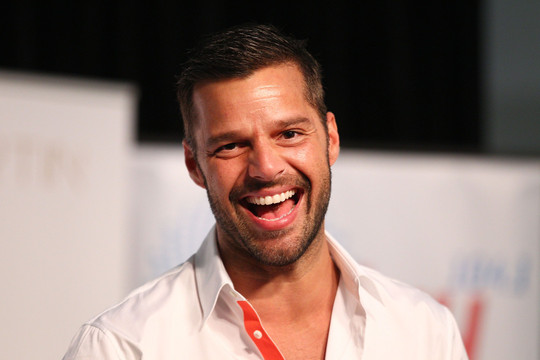 Ricky Martin: 'Tôi không thể dẫn nhiều người đàn ông khác nhau về nhà'