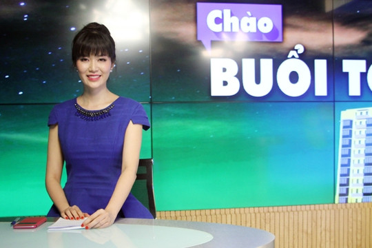 Hoa hậu Thu Thủy bất ngờ làm MC truyền hình trực tiếp
