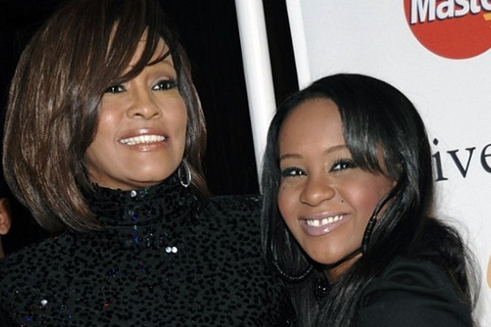 Con gái của Whitney Houston bất ngờ qua đời ở tuổi 22