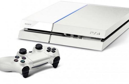 PlayStation 4 chính hãng, có đáng để mua?