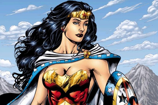 Wonder Woman chủ trì hôn lễ đồng tính