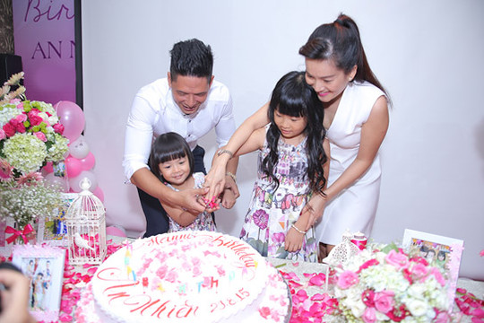 Bình Minh mạnh tay chi tiền làm đại tiệc sinh nhật cho con gái 