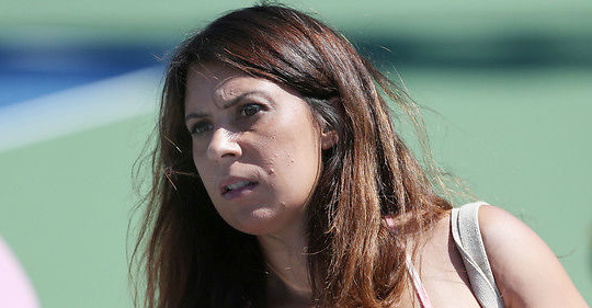 Cựu tay vợt Pháp Marion Bartoli thoát chết 2 lần