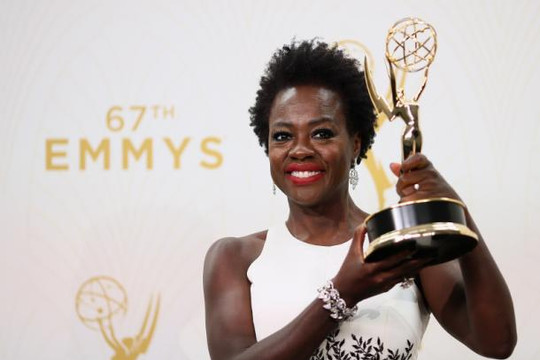 Nữ diễn viên da đen đầu tiên đoạt giải Emmy Awards 2015