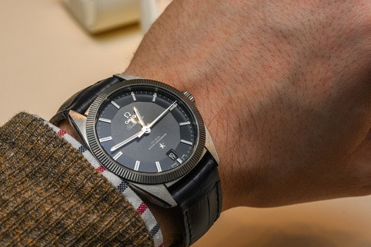 Omega Globemaster, chiếc đồng hồ khiến giới doanh nhân Wall Street 'chao đảo'