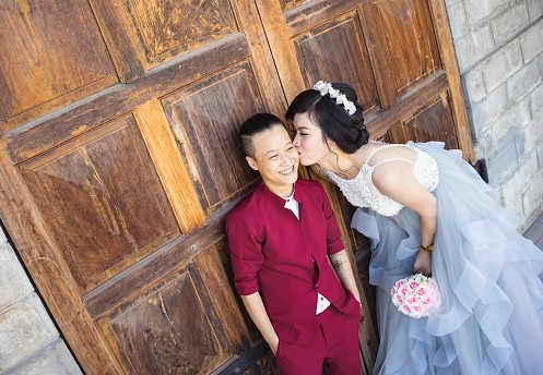 Cảm động với đám cưới của chàng trai chuyển giới ở Nha Trang