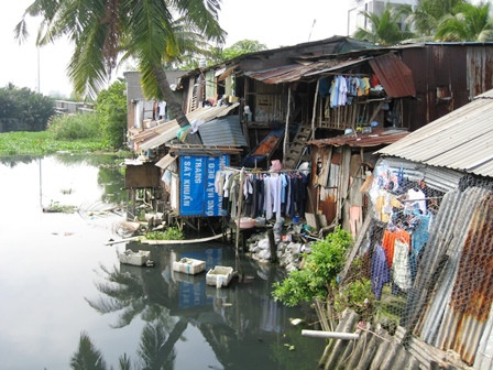 TP.HCM: Gần 10.000 căn nhà 'ổ chuột' ven sông sẽ bị xóa sổ