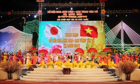 Quảng Ninh: Khai mạc lễ hội hoa anh đào - mai vàng Yên Tử