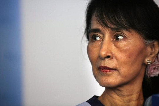 Mới lập chính phủ, quân đội Myanmar và bà Suu Kyi đã đối đầu