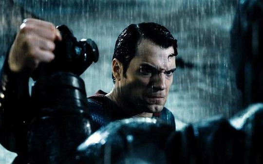 5 câu hỏi nhức nhối trong bộ phim 'Batman v Superman'