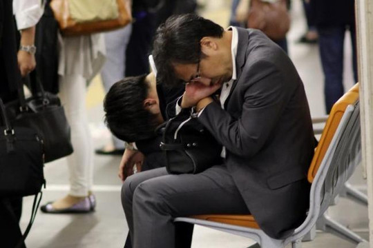 Nhật Bản báo động nạn chết vì làm việc quá sức 