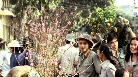 Việt Nam 30 năm trước qua những bức ảnh của nhà báo Pháp