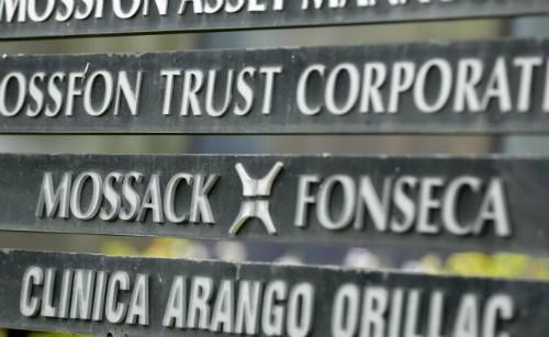 Mossack Fonseca chiếm dụng tên của Hội Chữ thập đỏ để giấu tiền