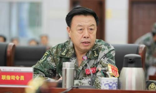 Tướng Trung Quốc thực hiện chuyến thăm phi pháp ra đảo trên Biển Đông