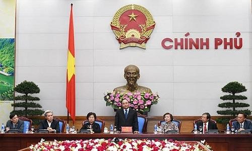 Thủ tướng Nguyễn Xuân Phúc: Đã 'sống chung với lũ', giờ cần 'sống chung với hạn, mặn'